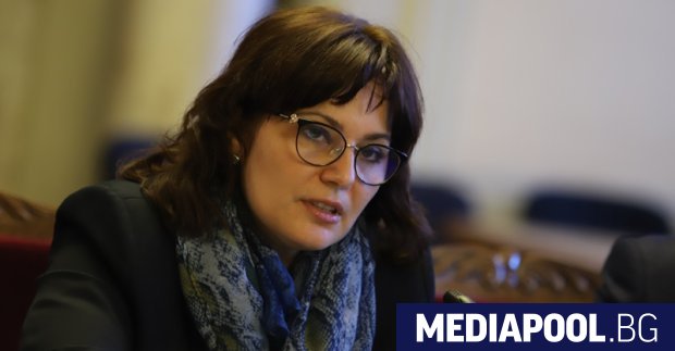 Здравната министърка Асена Сербезова е завела дело срещу прокуратурата съобщи