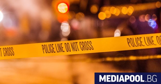 Полицията в Копенхаген съобщи че няколко души са ранени при