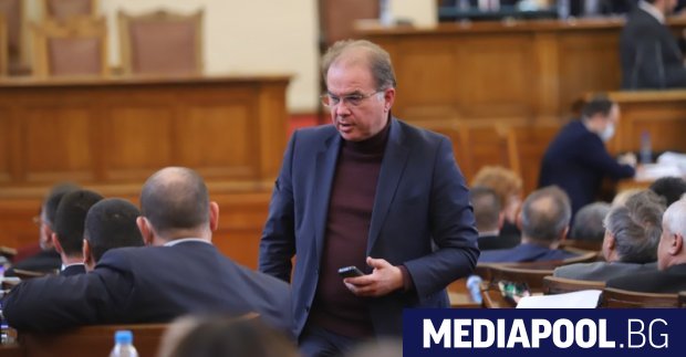 В парламента обсъжданията за промените в Кодекса на труда прераснаха