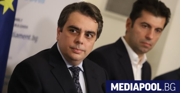 Финансовият министър в оставка Асен Василев вероятно отново ще бъде