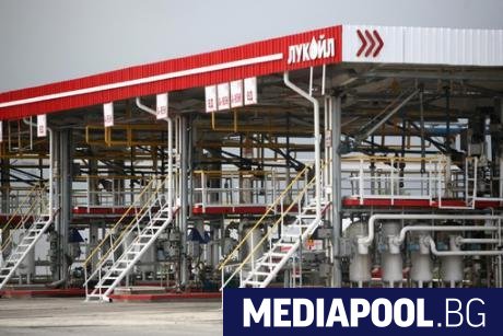 Рафинерията в Бургас Лукойл Нефтохим ще плати за първи път