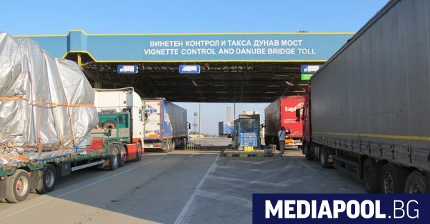 Общинският съвет на Русе настоява тежкотоварния трафик към Дунав мост