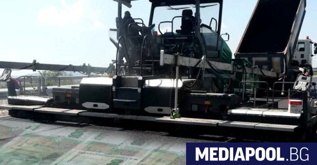 Премиерът в оставка Кирил Петков е иззел големите плащания на