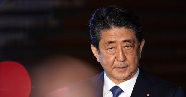Япония се прощава с Шиндзо Абе най дълго управлявалия си премиер