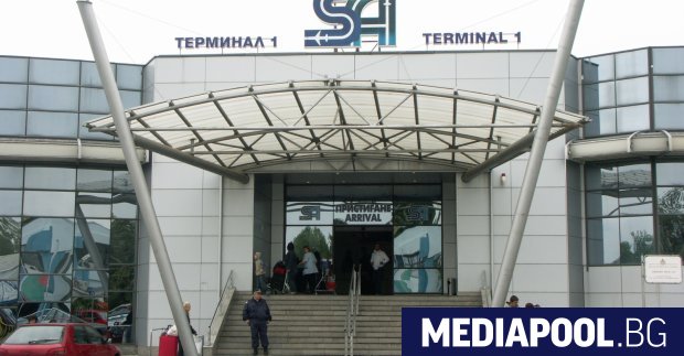 Служители на МВР извършиха проверка на Терминал 1 на летище