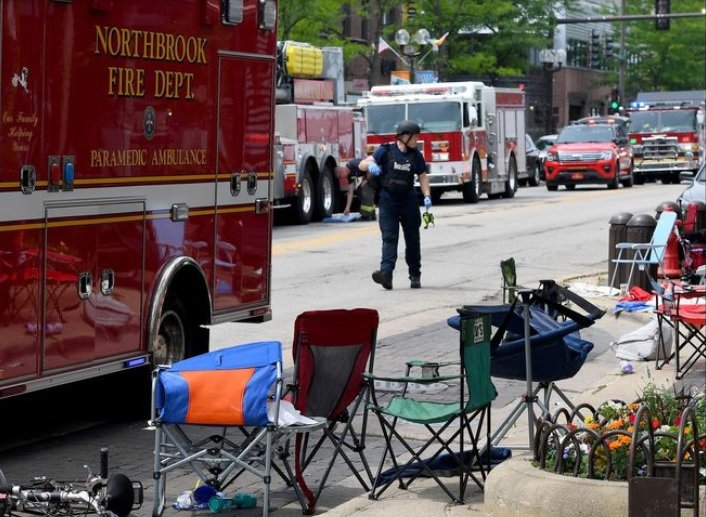 Стрелба на парад за 4 юли в предградие на Чикаго, има убити и ранени