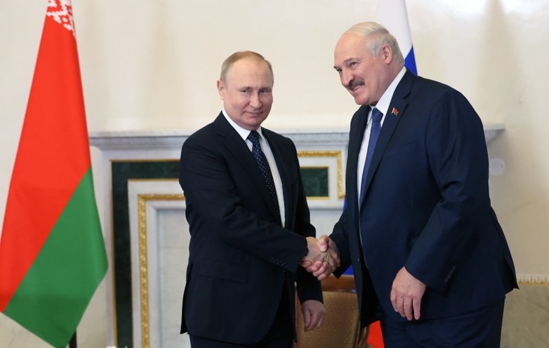 Шеста среща между Путин и Лукашенко от началото на годината. Снимка ЕПА/БГНЕС