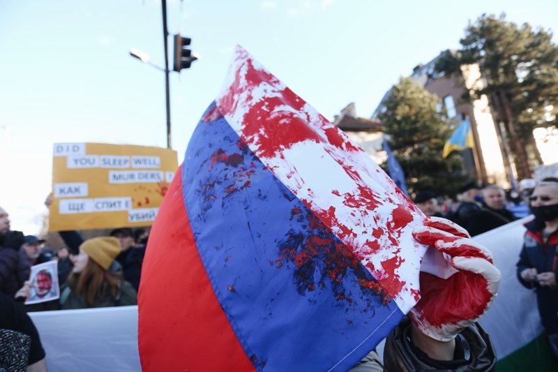 Протест в подкрепа на Украйна пред руското посолство в София. Снимка: БГНЕС
