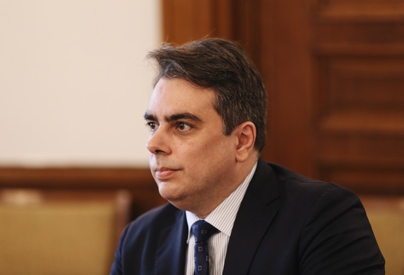 Асен Василев: Добре е да се даде парламентарно време за приемане на законопроекти