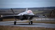 Чехия ще закупи изтребители F-35 и нови бойни машини