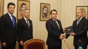 Президентът връчи мандат на Асен Василев (видео)