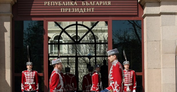 Два протеста срещу връщането на България към купуването на природен