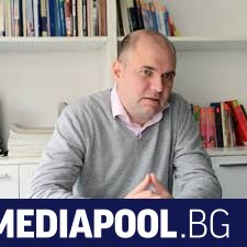 Бившият депутат от Демократична България Владислав Панев сигнализира финансовия регулатор