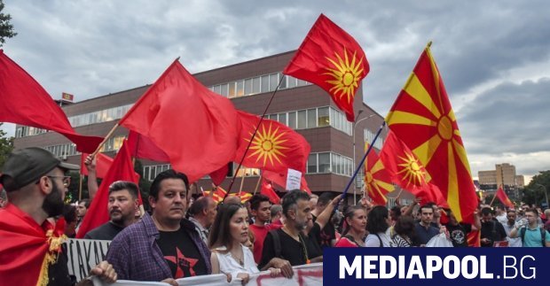 Председателят на ВМРО-ДПМНЕ Християн Мицкоски продължава истеричната кампания на антибългарска