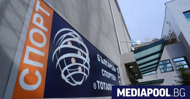 Всички държавни предприятия ще престанат да съществуват в правния мир