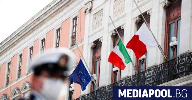 Крайнодясната партия Италиански братя се готви да състави крайнодясно правителство,