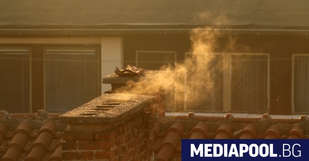 Само 3550 стари печки на дърва и въглища са сменени