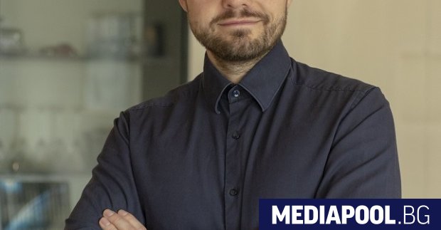 Институтът Конфуций в София трудно може да се забележи от