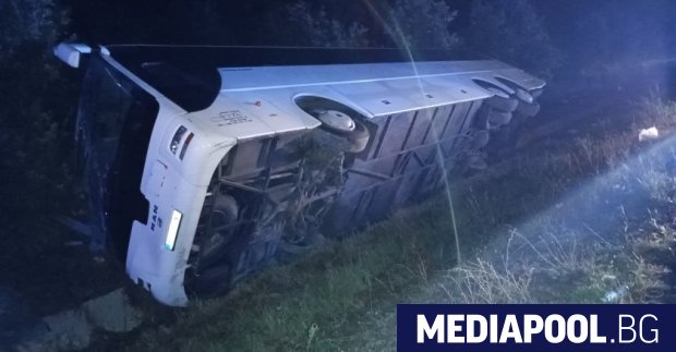 9 деца и двама възрастни от сръбския автобус който катастрофира