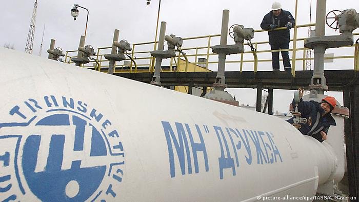 Унгарската МОЛ плати за транзита на руския нефт през Украйна