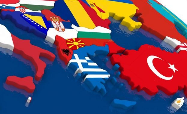 Албания: Чрез сателита си Сърбия Русия цели да дестабилизира Балканите