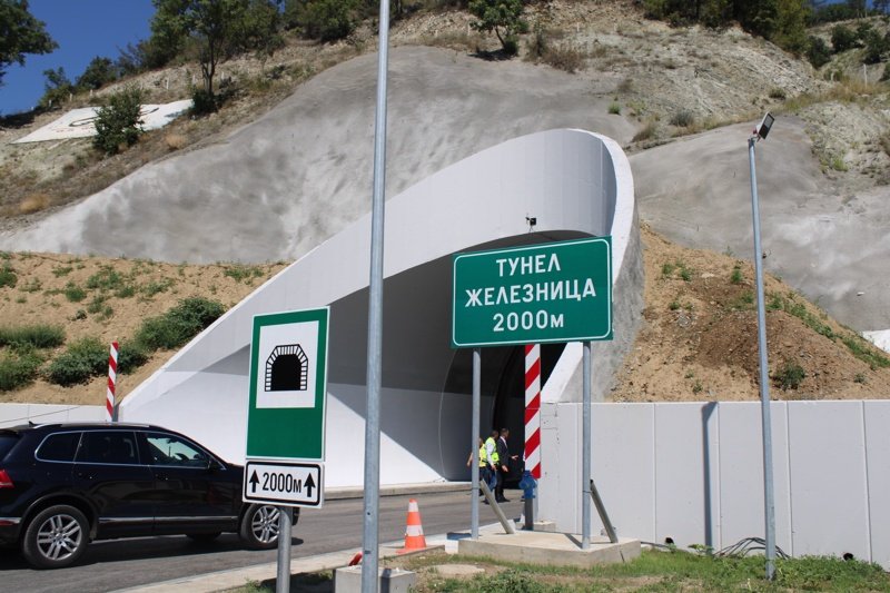 Наново ще се решава укрепването на голямото свлачище на тунел ''Железница'' (галерия)