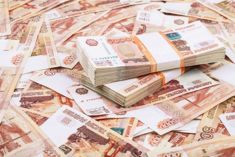Руските банки под сакнции спират част от операциите в долари