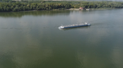 Критично ниско е нивото на Дунав - корабоплаването е спряло