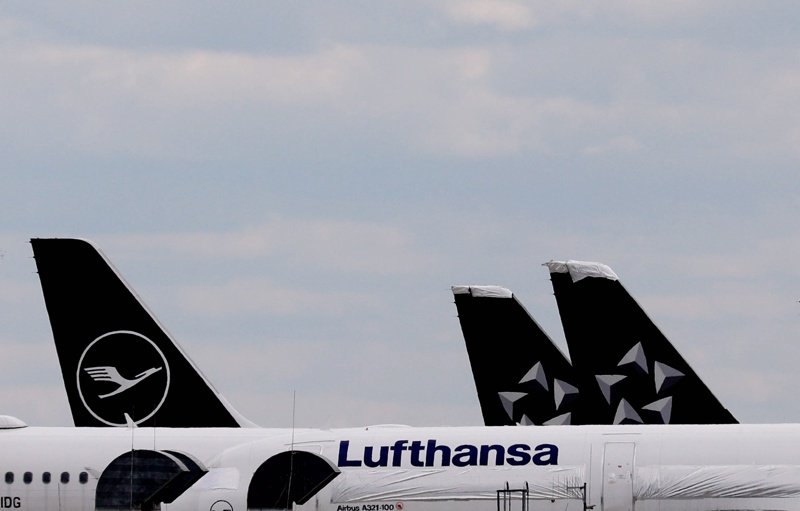 "Луфтханза" отменя почти всички утрешни полети от Франкфурт и Мюнхен