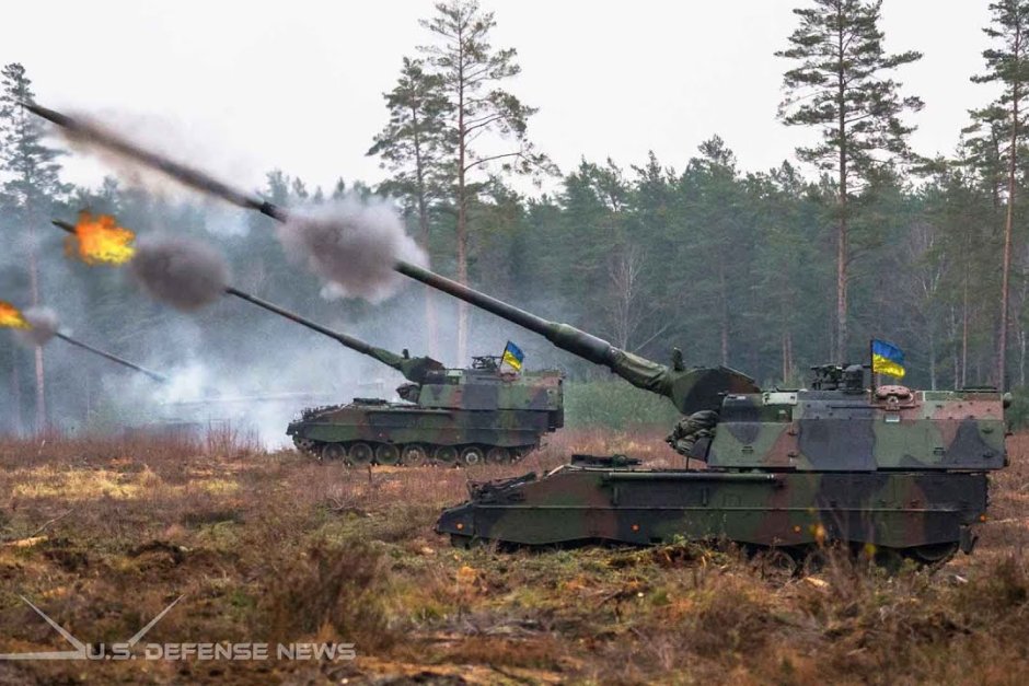 Украинските сили използват германските Panzerhaubitze 2000 за удари по руски позиции. Снимка: U.S. Defense News