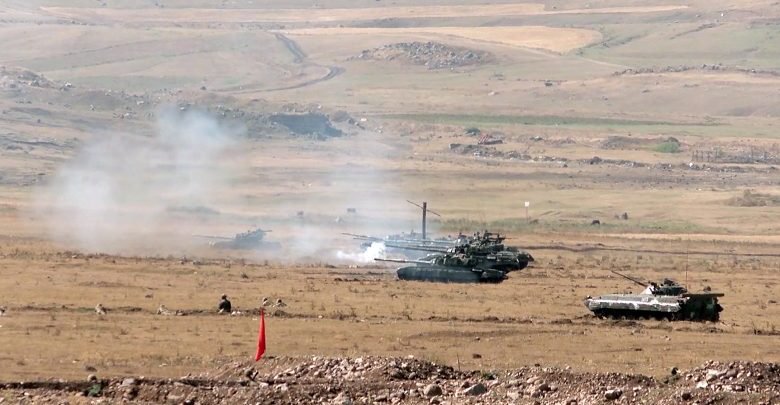 Армения и Азербайджан се обвиниха взаимно в нови атаки