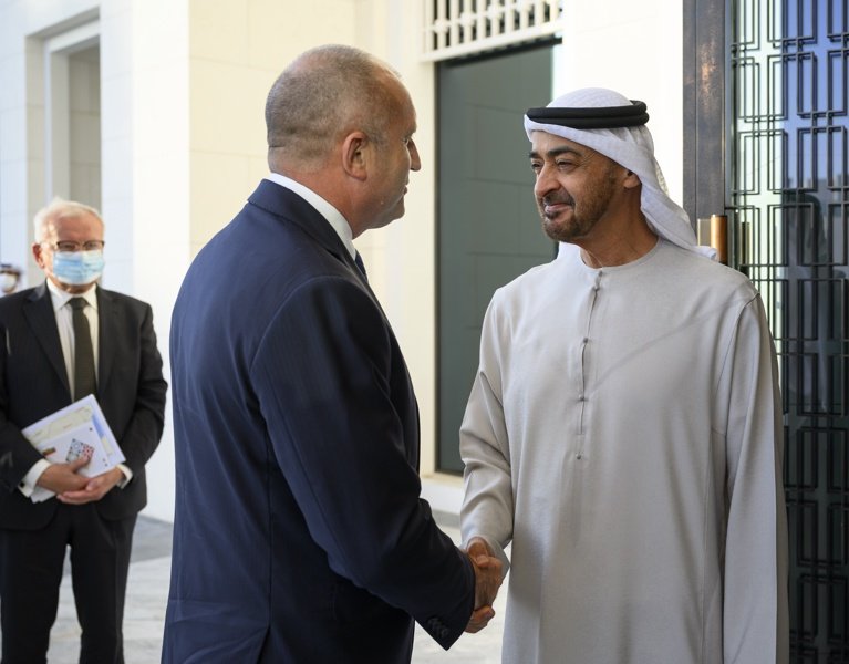 Румен Радев и президента на Обединените арабски емирства (ОАЕ) и емир на Абу Даби шейх Мохамед бин Зайед Ал Нахаян, сн. БГНЕС