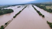 Наводненията обхващат още места в страната. Нанесени са сериозни щети (oбновява се)