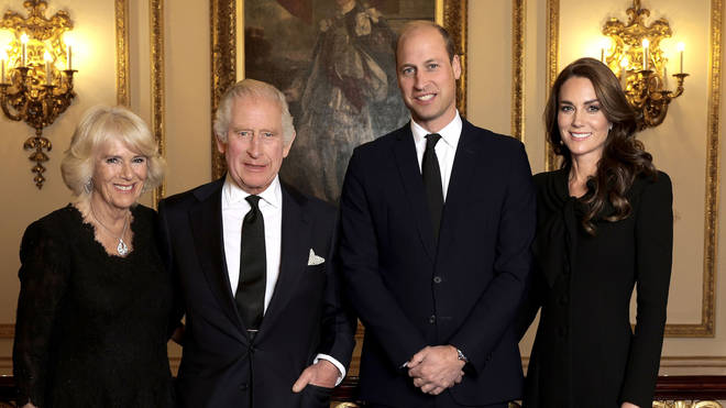 Първа официална снимка на крал Чарлз Трети, Уилям и съпругите им