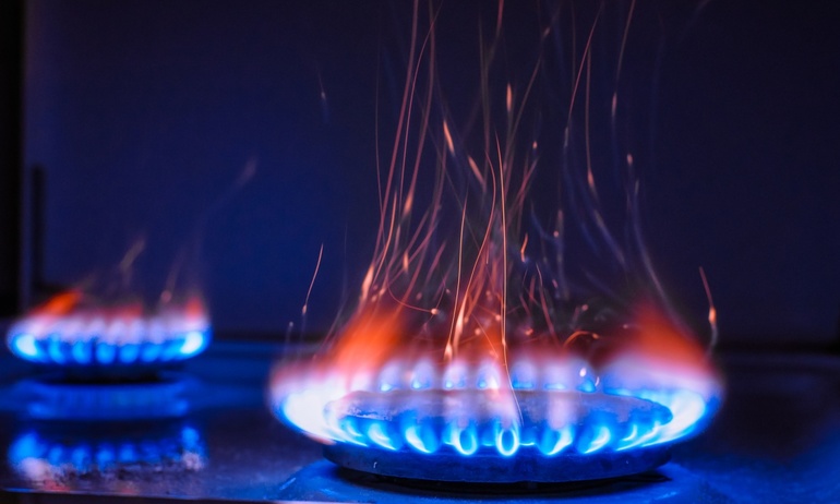 Ценови таван за руския газ, за всички или динамичен коридор? Разногласията в ЕС остават