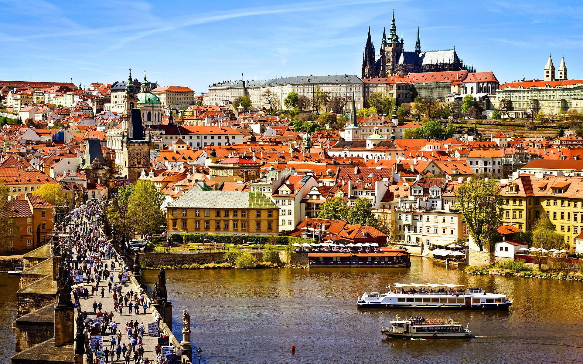 Чешкият парламент одобри таван на цените на газа и електричеството
