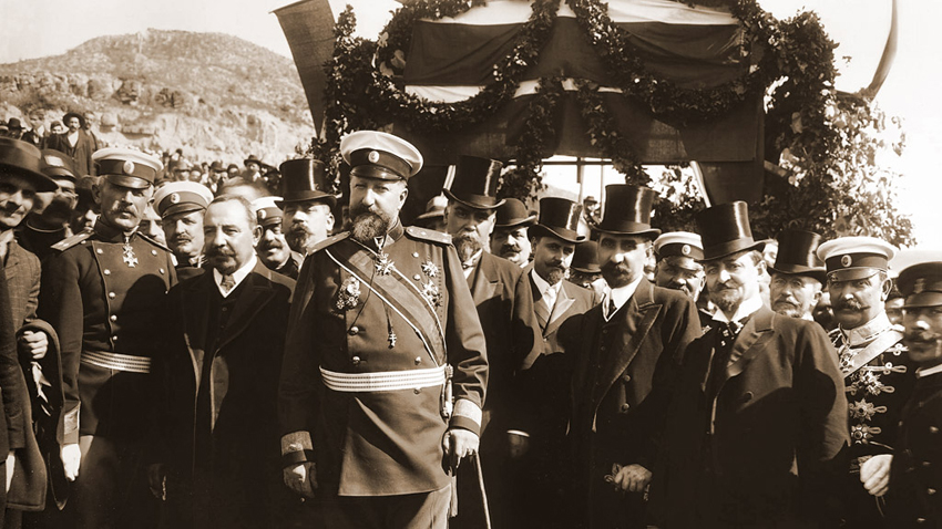 Княз Фердинанд обябява независимостта на България на 22 септември 1908 г.