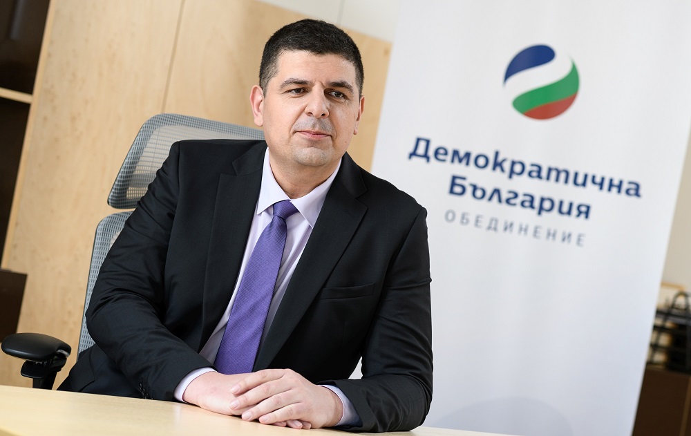 Ивайло Мирчев: ГЕРБ трябва да бъде държана далеч от изпълнителната власт
