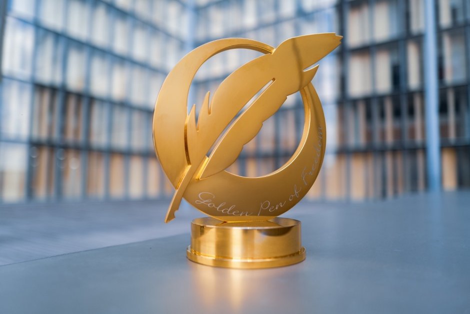 Връчиха световната награда "Златно перо на свободата"
