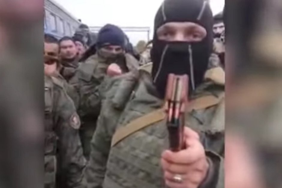 Мобилизирани руски войници се разбунтуваха заради нечовешки условия (Видео)