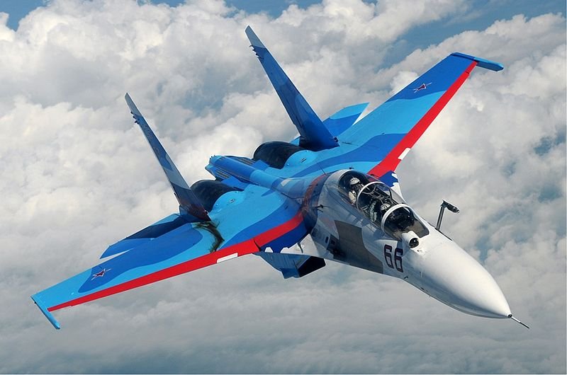 Двама руски пилоти загинаха, след като Су-30 се разби в жилищна сграда в Иркутск