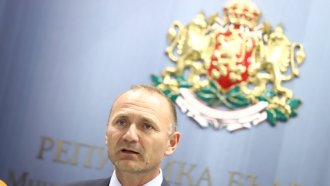 Енергийният министър: България не плаща за руски втечнен газ