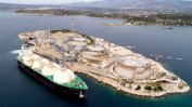 Гърция пълни новия плаващ резервоар в терминала за втечнен газ Ревитуса край Атина