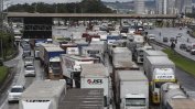 Привърженици на Болсонаро блокираха десетки пътища в Бразилия