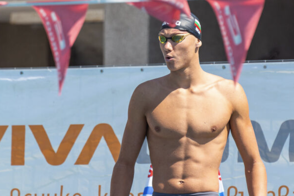 Дениел Нанков с нов национален рекорд на 100 м свободен стил в малък басейн