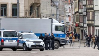 Антиамерикански митинг в Лайпциг прерасна в сблъсъци с полицията