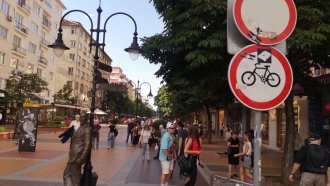 Столичният бул."Витоша" е сред най-евтините търговски улици в света