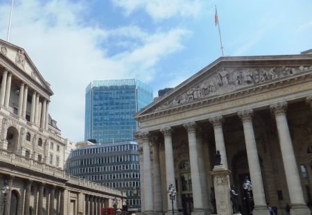Bank of England: Криптовалутата е "твърде опасна" и трябва да се регулира