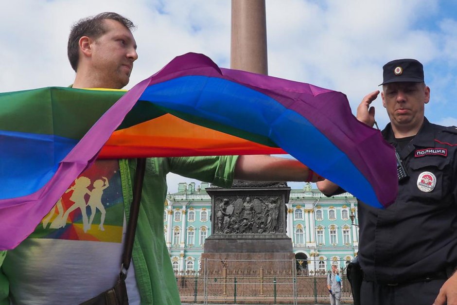Русия готви затвор за ЛГБТ пропаганда