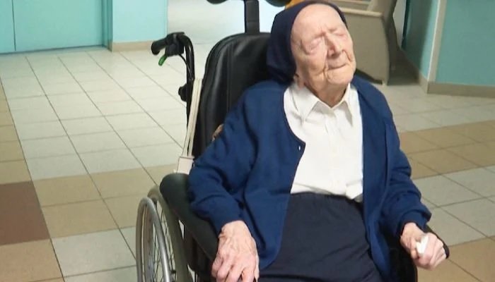 На 118-годишна възраст почина сестра Андре, най-възрастният човек в света